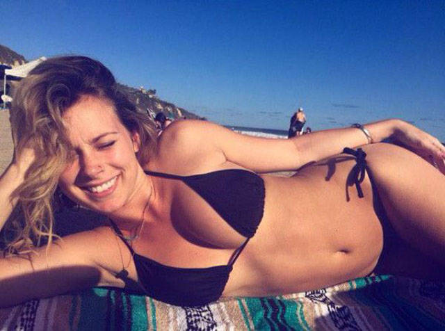 bikini_babes_will_make_you_wish_you_were_on_the_beach_640_03